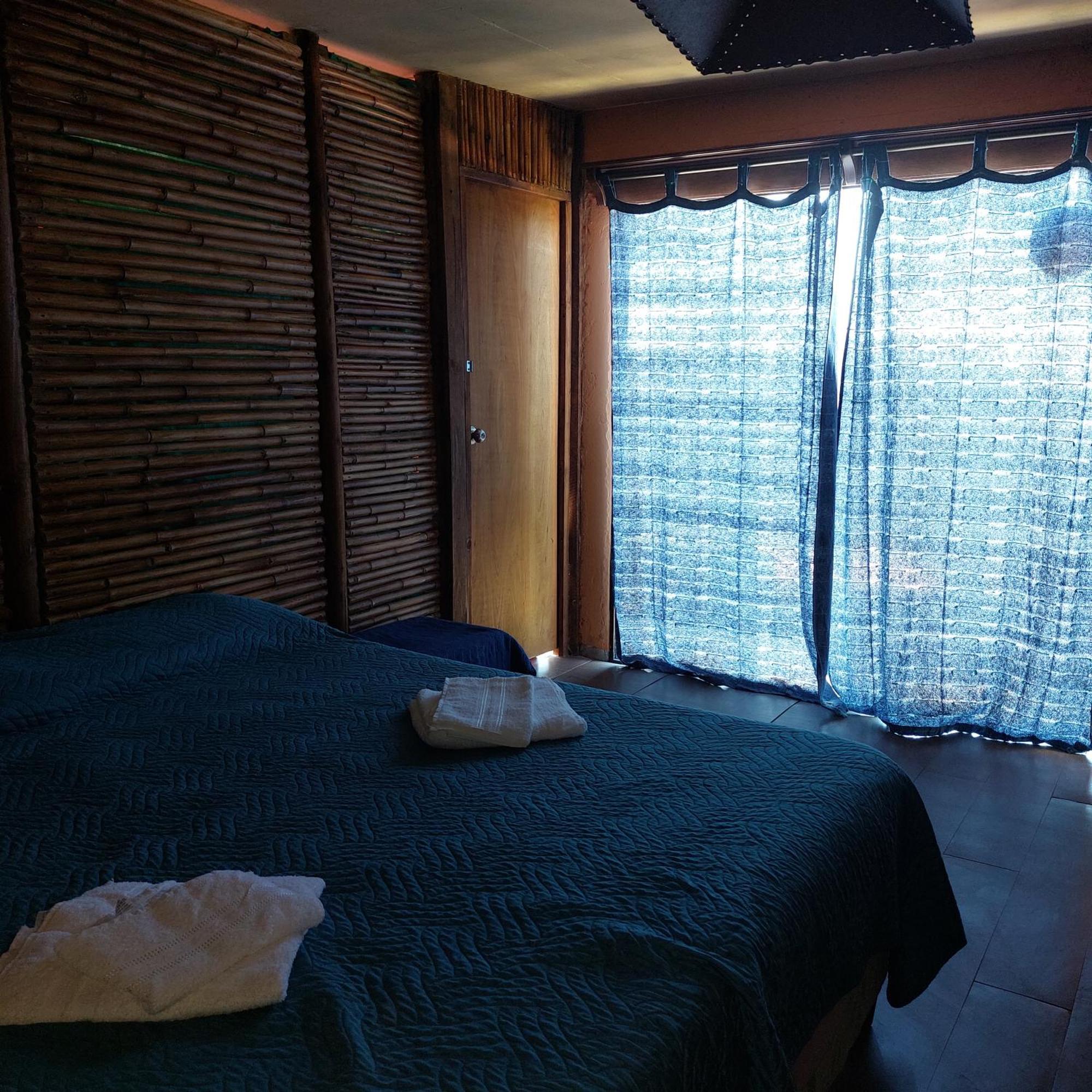 Casa Amarilla Con Jacuzzi Villa Punta Del Diablo Kültér fotó