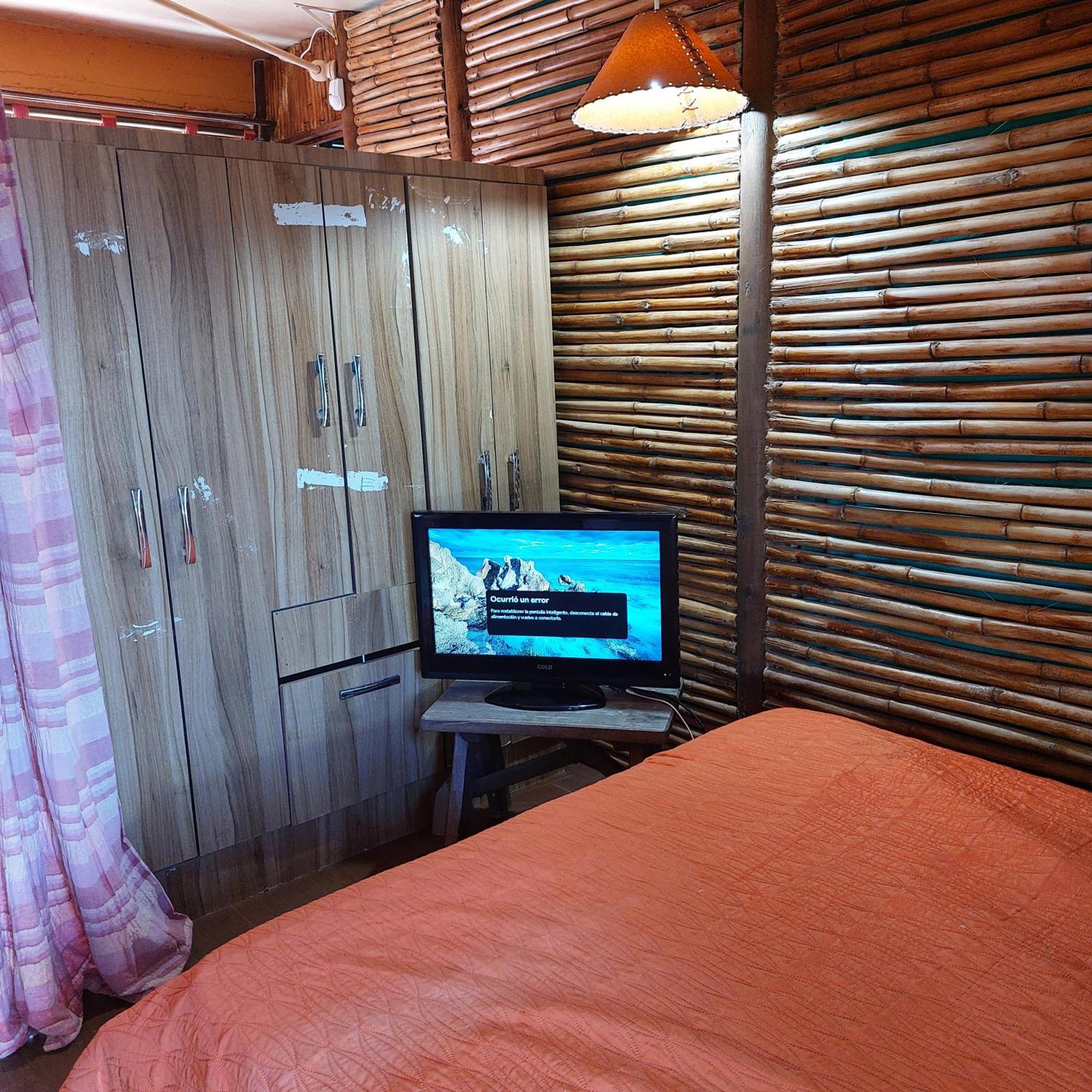 Casa Amarilla Con Jacuzzi Villa Punta Del Diablo Kültér fotó