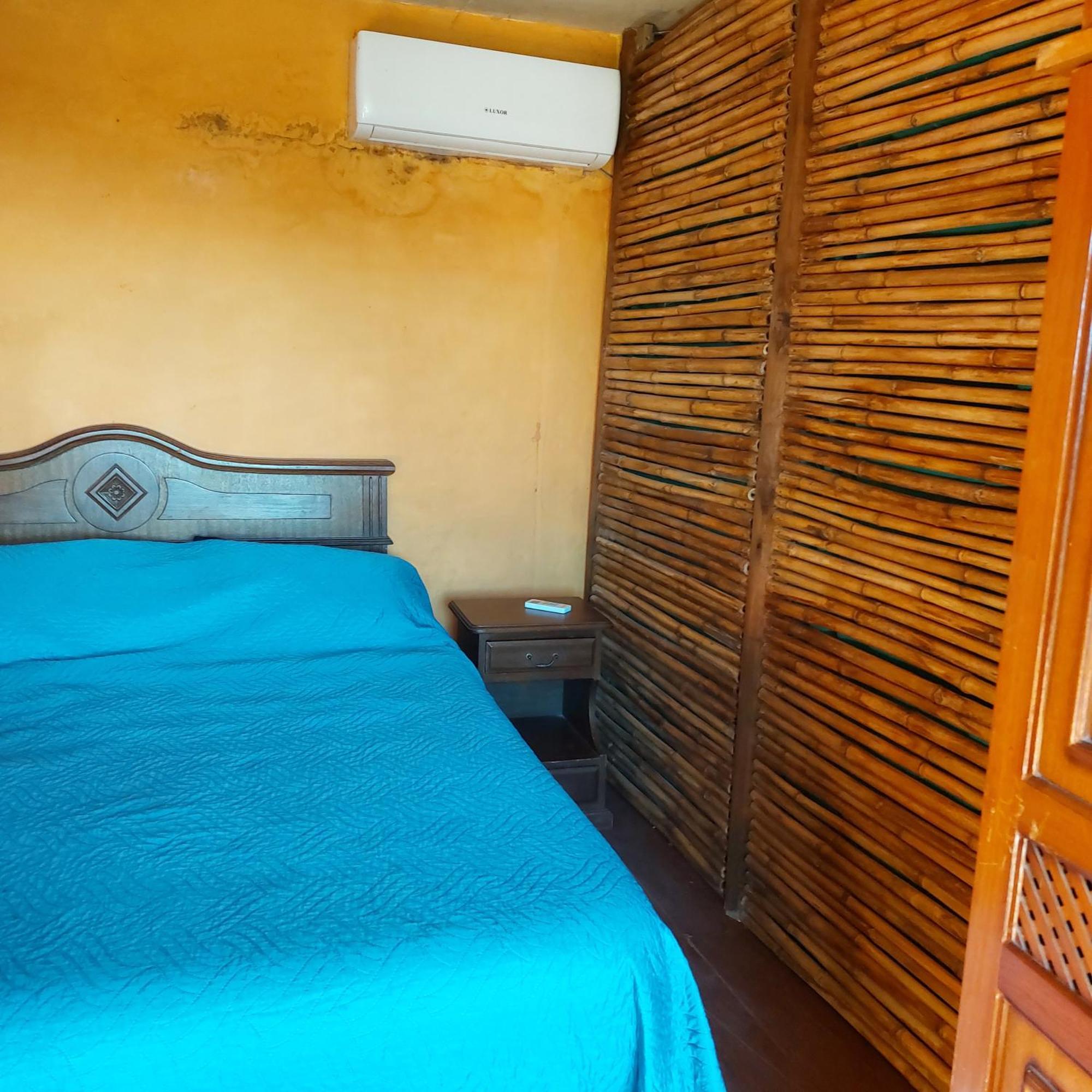Casa Amarilla Con Jacuzzi Villa Punta Del Diablo Kültér fotó