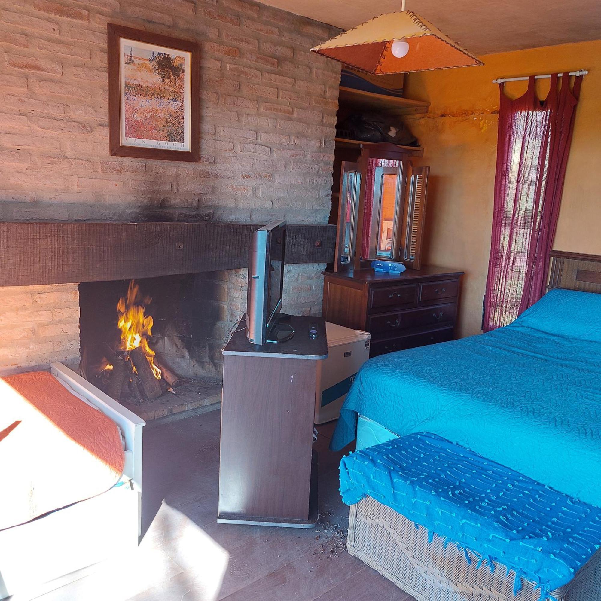 Casa Amarilla Con Jacuzzi Villa Punta Del Diablo Kültér fotó